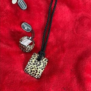 Leopard Print Pendant Necklace